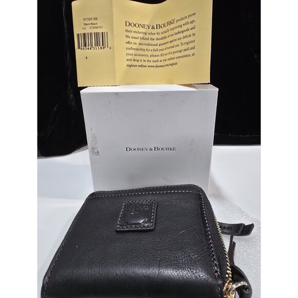 Dooney & Bourke Florentine Small Zip Around Wallet Black MSRP=$168 - Picture 4 of 5